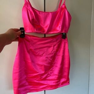 Fashion Nova two piece outfit, bright pink silky material with zipper back top.
